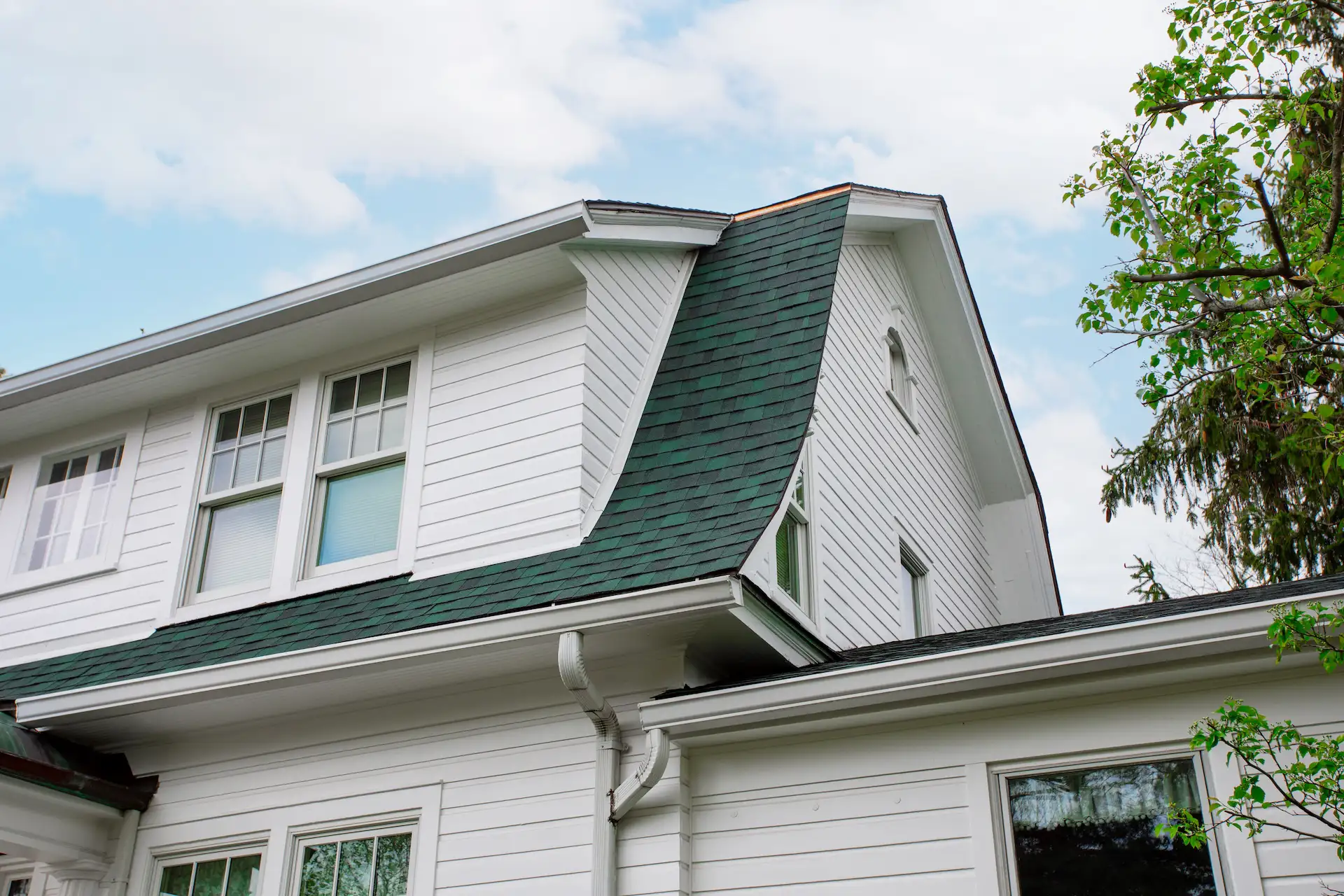 Enterprise Roofing home with new roof